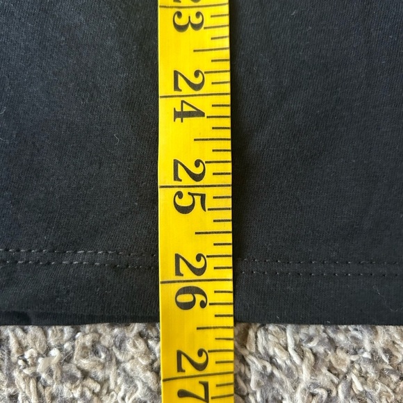 Barbie NWOT 60th Anniversary Fashion women’s t-shirt size medium - Picture 6 of 7